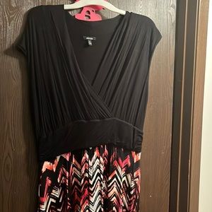 Maxi Dress - Sleeveless, shirt in the front and long in the back